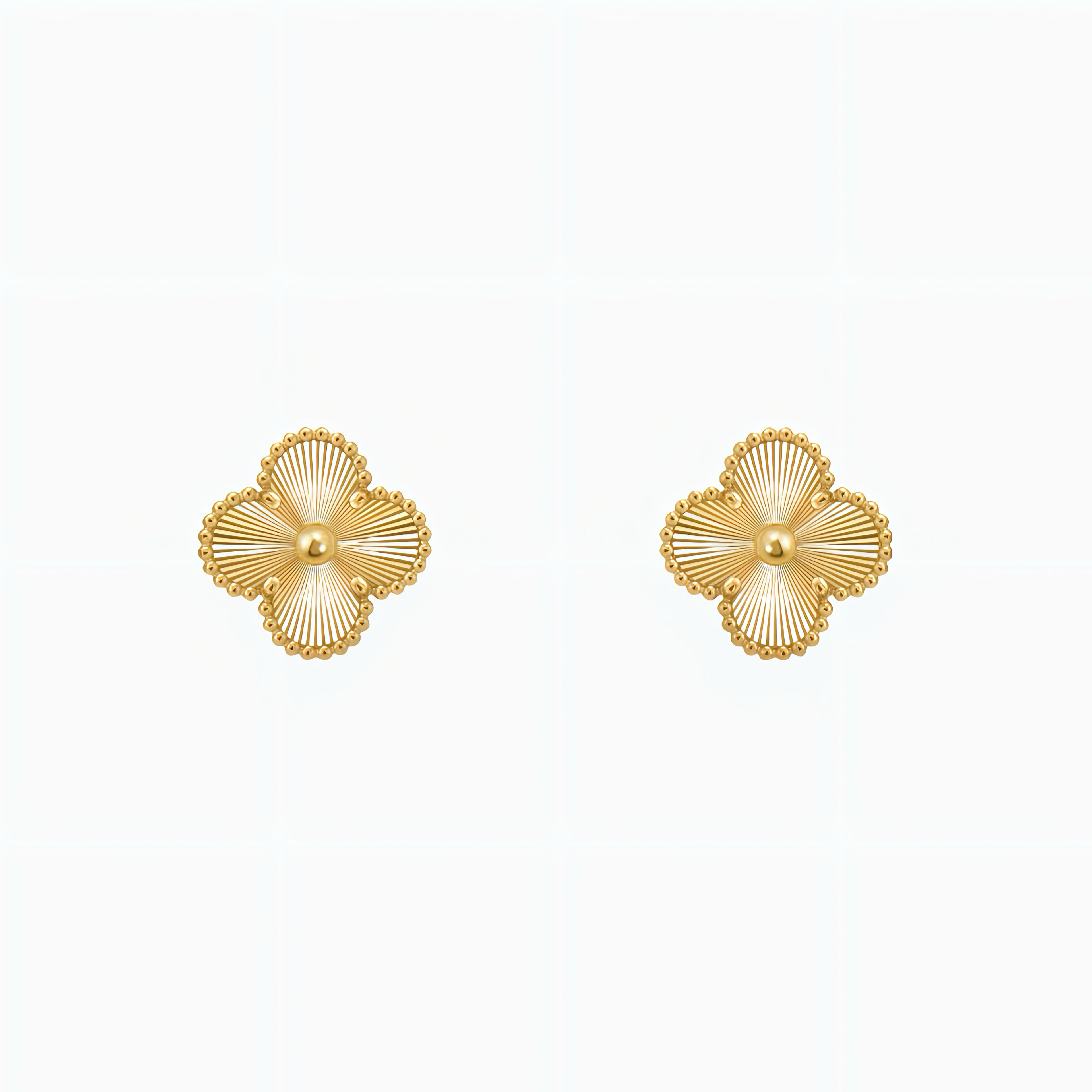 Boucles d’oreilles Trèfle gravé