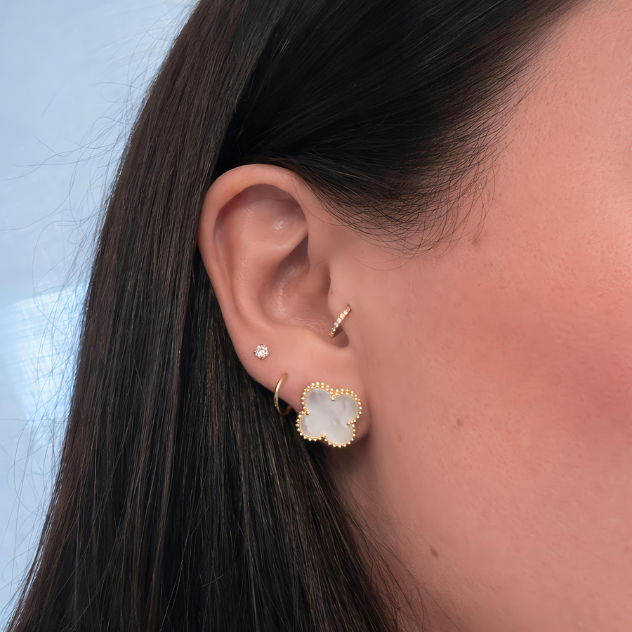 Boucles d’oreilles Flore nacre